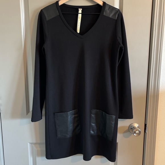 Uncle Frank Black Faux Leather Pockets Long Sleeve Dress Size Small - Picture 1 of 6